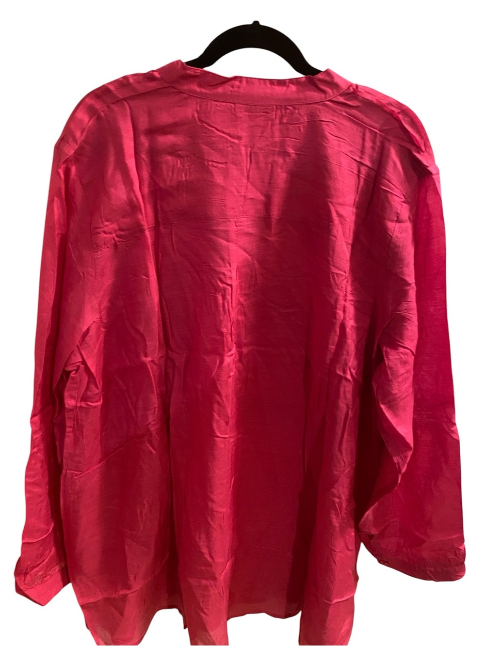 Soft Surroundings 
Hot Pink Button-Front Split-Neck Tunic
Size 3X
New - Picture 3 of 5